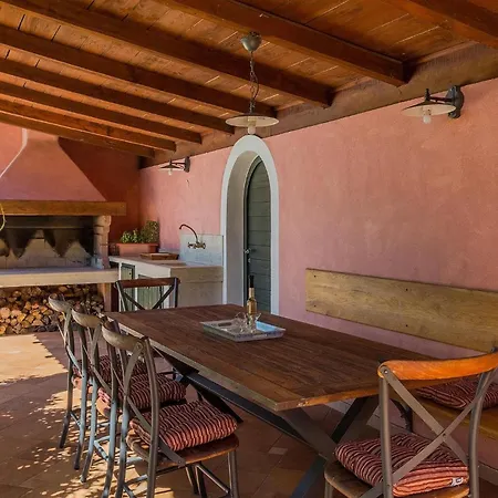 Maddalena Holiday home *